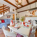 House Marija Casa de Férias *